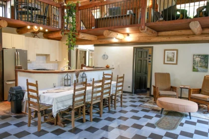 Breakfast Nook Photo of 754 Burrill Road, Galiano Island, BC
