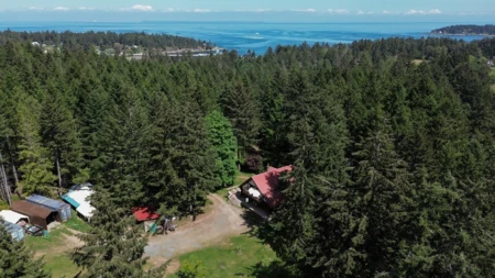 754 Burrill Road, Galiano Island, BC, Galiano Island — Single Family Residence for sale
