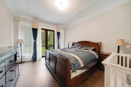 Walk-In Closet Photo of 2891 138 Street, Surrey, BC