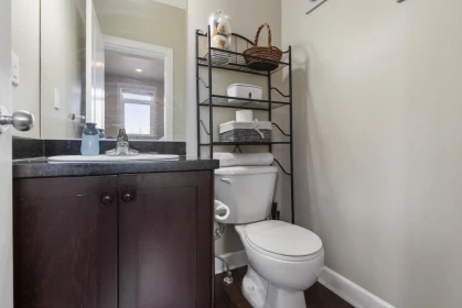 Primary Bathroom Photo of 35 7168 179 Street, Surrey, BC