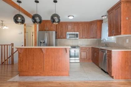 8558 Mccutcheon Avenue, Chilliwack, BC, Chilliwack — Single Family Residence for sale