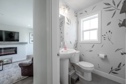 Guest Bathroom Photo of 14 5480 Pebble Lane, Chilliwack, BC