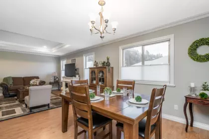 Breakfast Nook Photo of 73 46000 Thomas Road, Chilliwack, BC