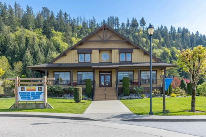 Front Yard Photo of 73 46000 Thomas Road, Chilliwack, BC
