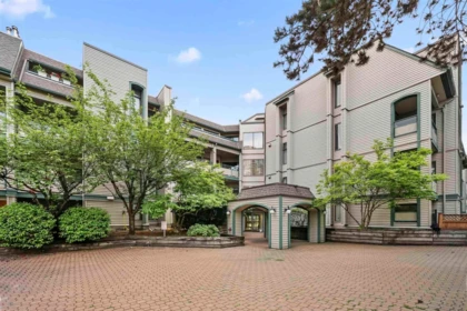 309 2915 Glen Drive, Coquitlam, BC, Coquitlam — Apartment/Condo for sale