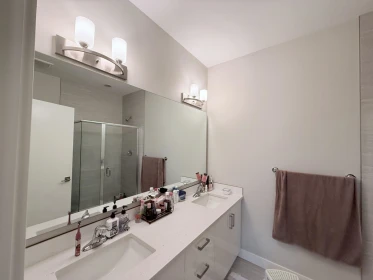 Guest Bathroom Photo of 79 8413 Midtown Way, Chilliwack, BC