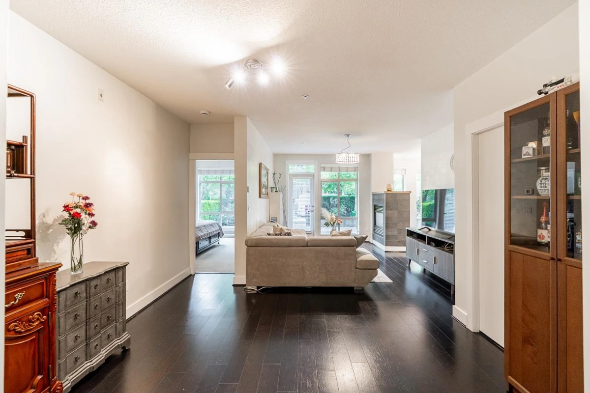 Living Room Photo of 112 5779 Birney Avenue, Vancouver, BC