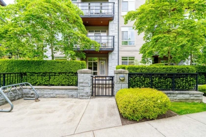 Hallway Photo of 112 5779 Birney Avenue, Vancouver, BC