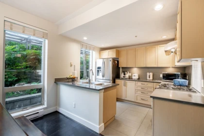 Primary Bathroom Photo of 112 5779 Birney Avenue, Vancouver, BC
