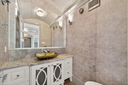 Primary Bathroom Photo of 5028 Maple Road, Richmond, BC