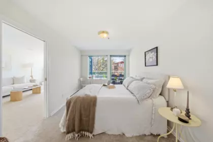 Loft / Bonus Room Photo of 205 565 17th Street, West Vancouver, BC