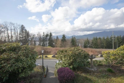7352 Barnet Road, Burnaby, BC, Burnaby — Single Family Residence for sale