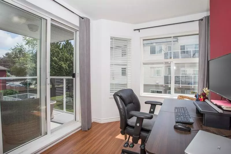 Living Room Photo of 213 12739 72 Avenue, Surrey, BC