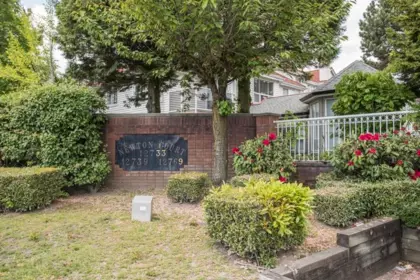 Hallway Photo of 213 12739 72 Avenue, Surrey, BC