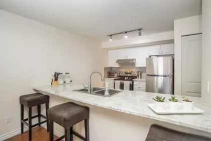 Primary Bathroom Photo of 213 12739 72 Avenue, Surrey, BC
