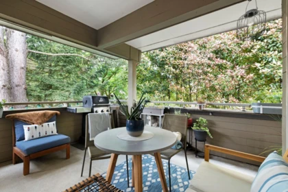 Front Yard Photo of 304 1777 W 13th Avenue, Vancouver, BC