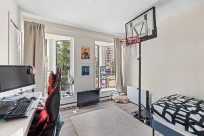 Walk-In Closet Photo of 110 45 Fourth Street, New Westminster, BC