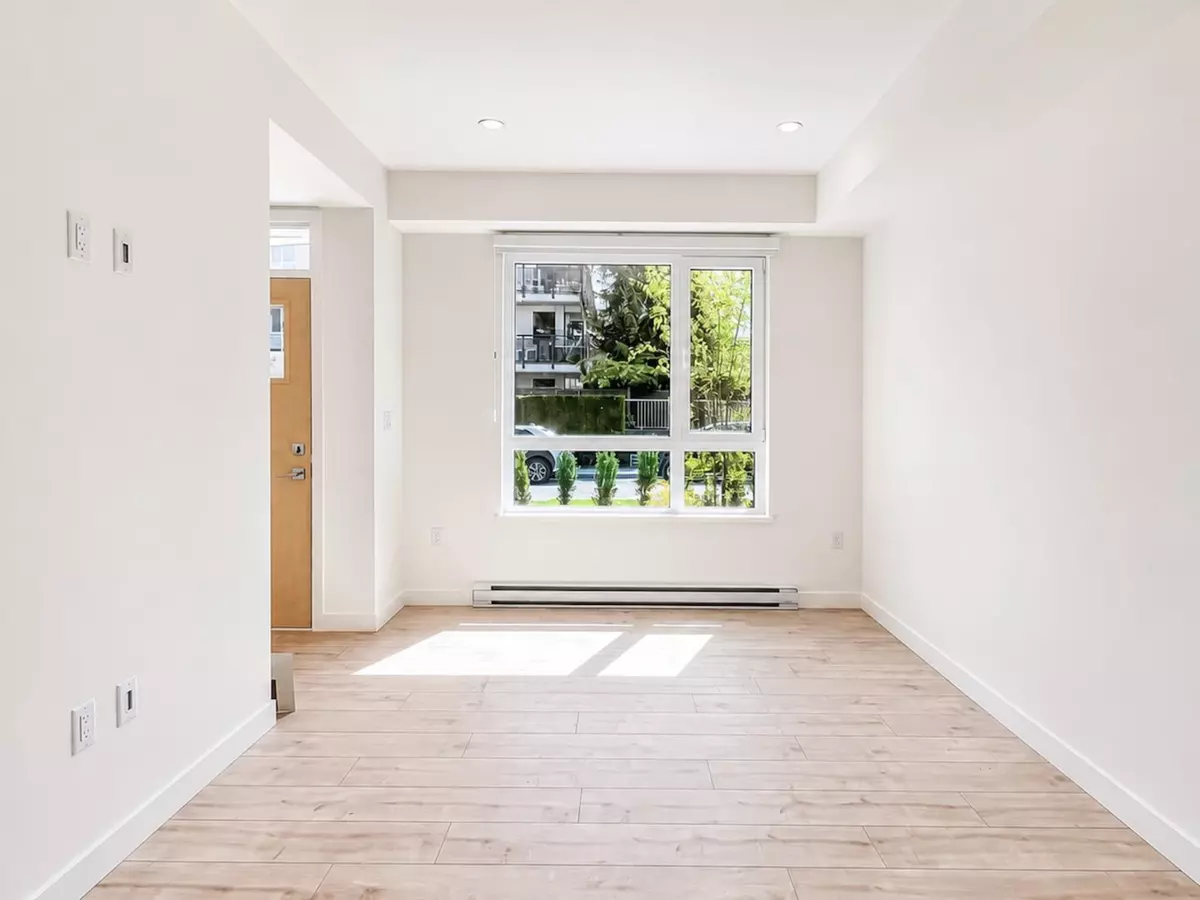 Family Room Photo of 117 13777 75a Avenue, Surrey, BC