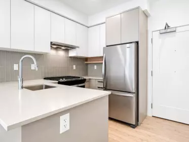 Primary Bathroom Photo of 117 13777 75a Avenue, Surrey, BC