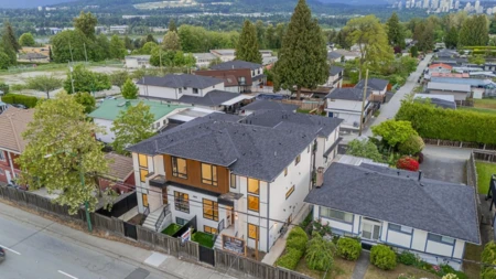 2 6740 Canada Way, Burnaby, BC, Burnaby — Half Duplex for sale