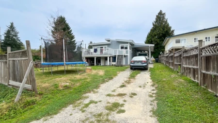 Office / Den Photo of 14171 77a Avenue, Surrey, BC