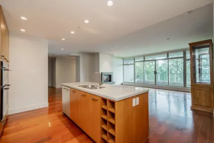 Breakfast Nook Photo of 502 3335 Cypress Place, West Vancouver, BC