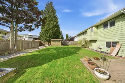 Hot Tub / Spa Photo of 11926 82a Avenue, Delta, BC