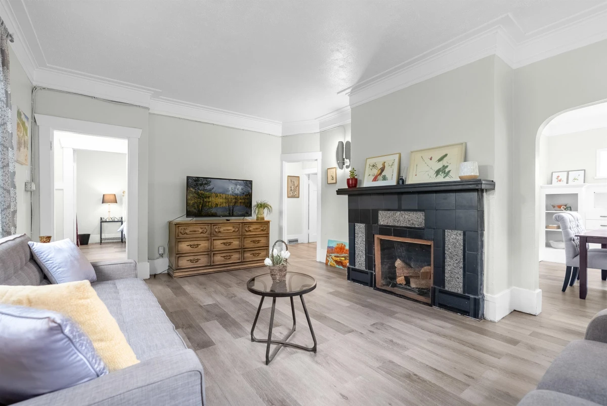 Living Room Photo of 3425 W 8th Avenue, Vancouver, BC