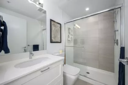 Primary Bathroom Photo of 504 131 E 3rd Street, North Vancouver, BC