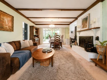 Breakfast Nook Photo of 1733 Ross Road, North Vancouver, BC