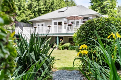 Front Yard Photo of 10303 Royalwood Boulevard, Rosedale, BC