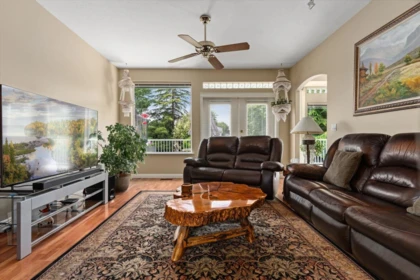 Kitchen Photo of 10303 Royalwood Boulevard, Rosedale, BC