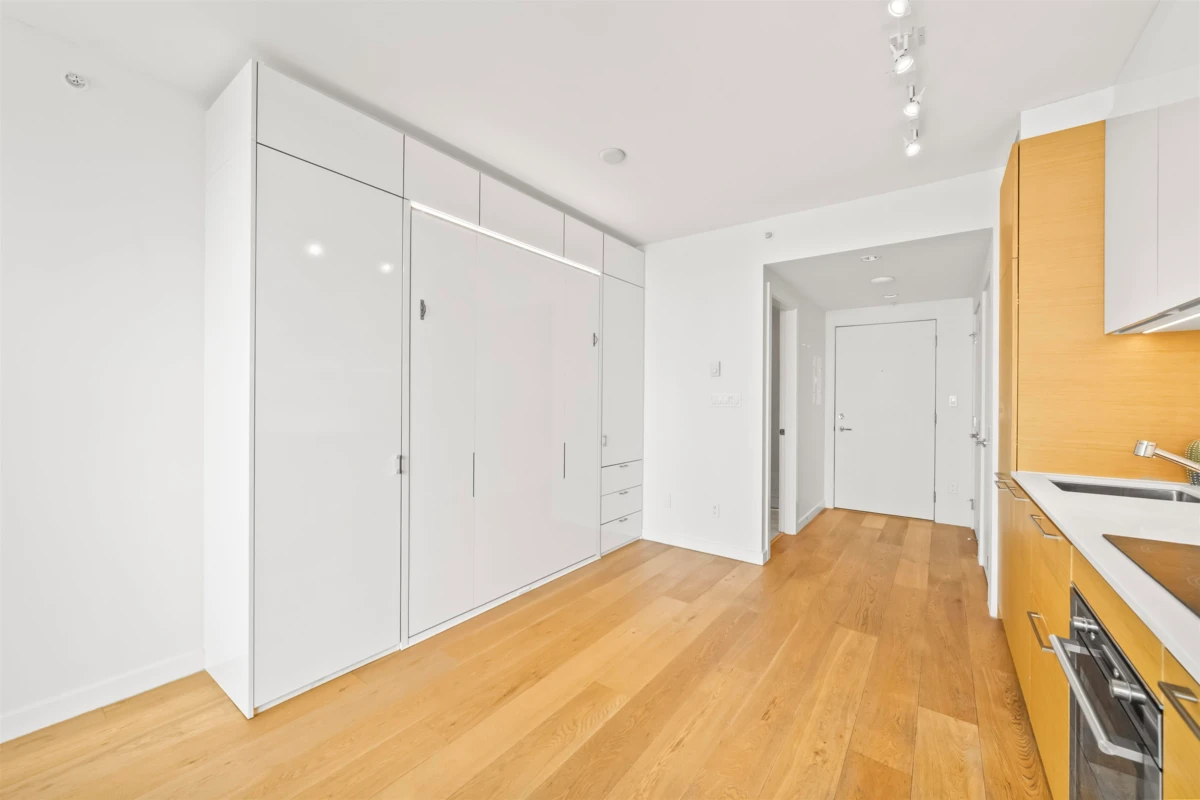 Family Room Photo of 1903 13438 Central Avenue, Surrey, BC