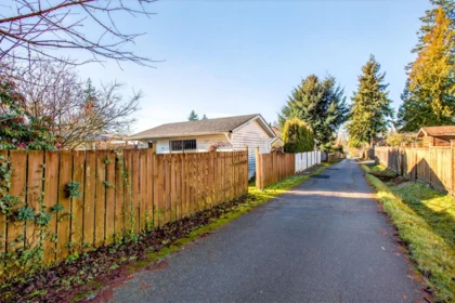 Hot Tub / Spa Photo of 1347 Cornell Avenue, Coquitlam, BC