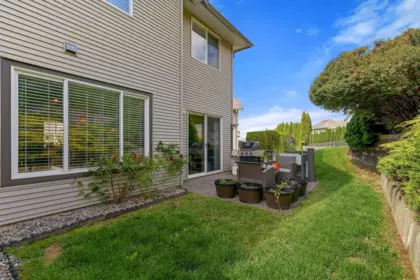 Swimming Pool Photo of 9 46360 Valleyview Road, Chilliwack, BC