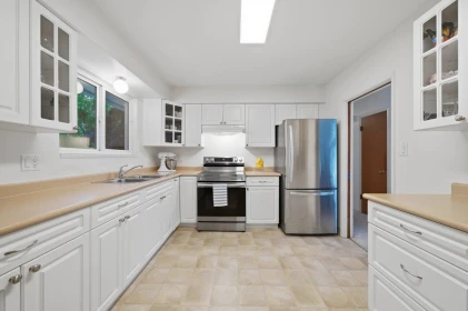 Kitchen Photo of 3963 Sefton Street, Port Coquitlam, BC