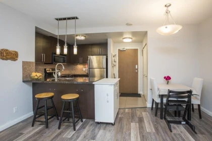 Kitchen Island Photo of 1009 888 Carnarvon Street, New Westminster, BC