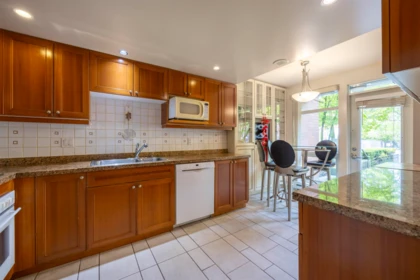 Primary Bedroom Photo of 205 638 W 45th Avenue, Vancouver, BC