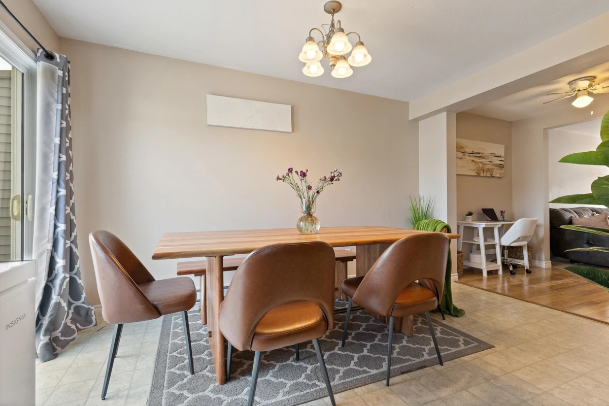 Dining Area Photo of 3 46345 Princess Avenue, Chilliwack, BC