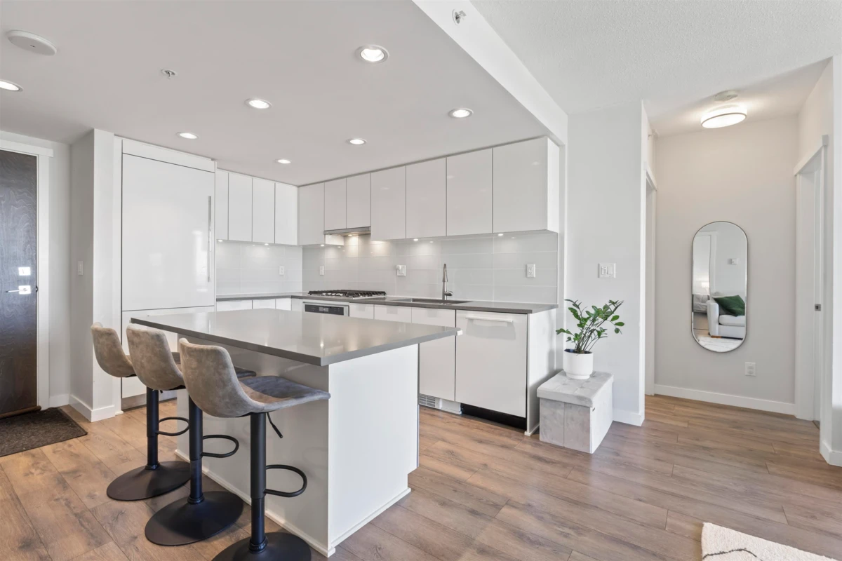 Living Room Photo of 3205 2388 Madison Avenue, Burnaby, BC