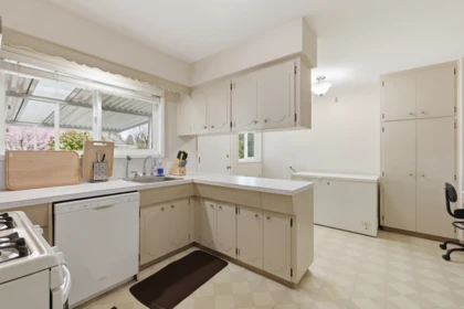 11936 Wicklow Way, Maple Ridge, BC, Maple Ridge — Single Family Residence for sale