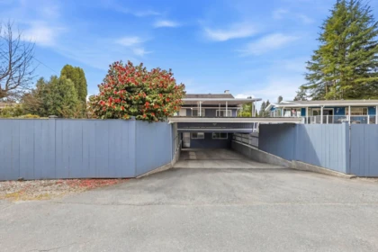 Mudroom Photo of 11936 Wicklow Way, Maple Ridge, BC
