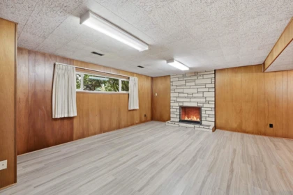 Powder Room Photo of 11936 Wicklow Way, Maple Ridge, BC