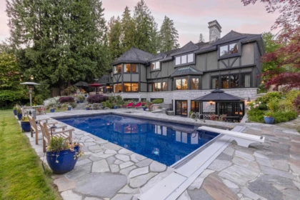 Garden / Landscaping Photo of 2980 Palmerston Avenue, West Vancouver, BC