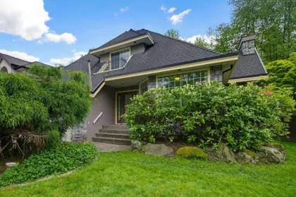 20566 89b Avenue, Langley, BC, Langley — Single Family Residence for sale