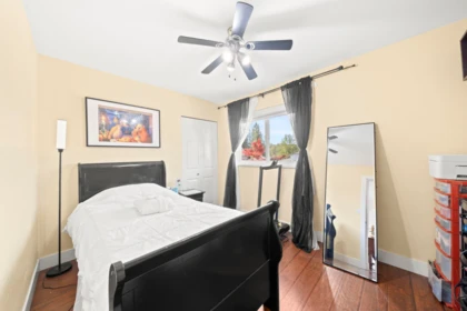 Guest Bathroom Photo of 22905 113 Avenue, Maple Ridge, BC
