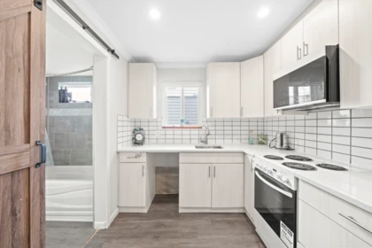 Hallway Photo of 22905 113 Avenue, Maple Ridge, BC