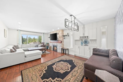 Kitchen Photo of 22905 113 Avenue, Maple Ridge, BC