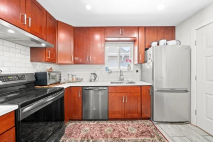 Primary Bedroom Photo of 22905 113 Avenue, Maple Ridge, BC