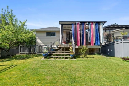 Swimming Pool Photo of 22905 113 Avenue, Maple Ridge, BC